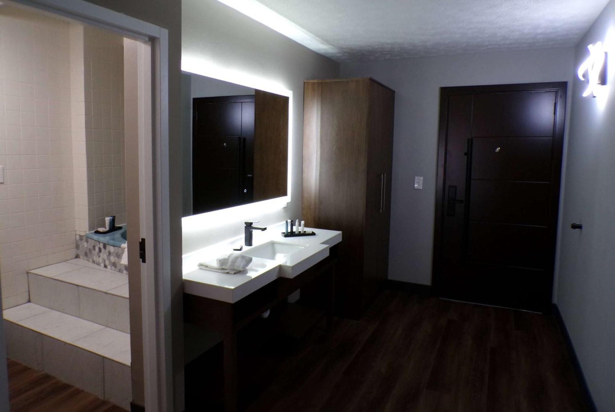 Luxor Inn & Suites, A Travelodge By Wyndham Elkins Exterior foto